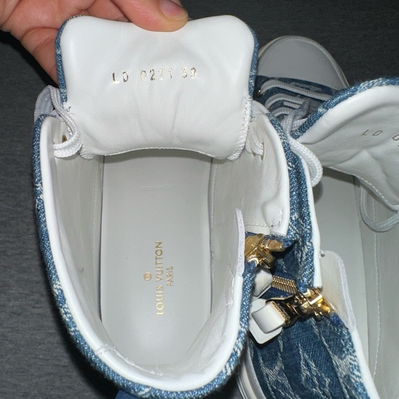 LOUIS VUITTON BLUE HI TOP SNEAKERS - Picture 6 of 12